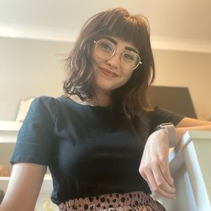 Meet your Posher, Stacy